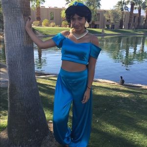 Princess Jasmine wig and earrings and necklace